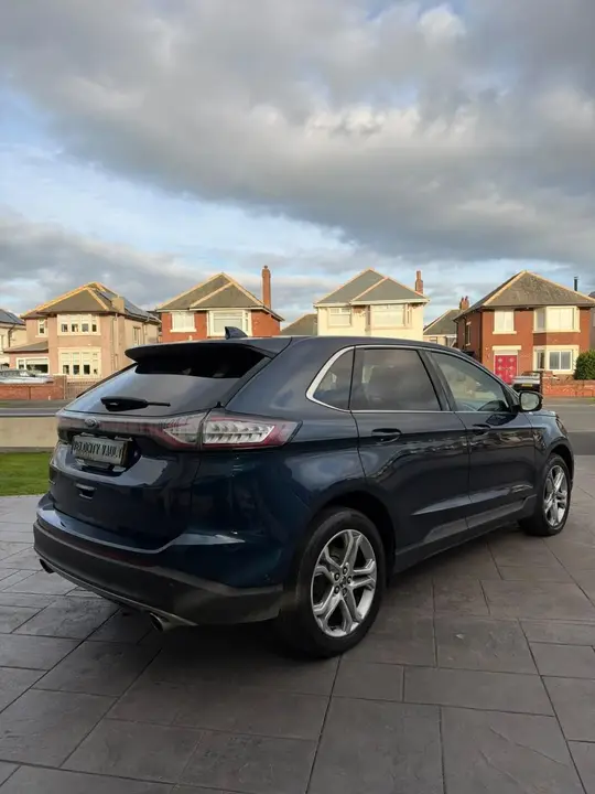 Ford Edge 2017 photo 2