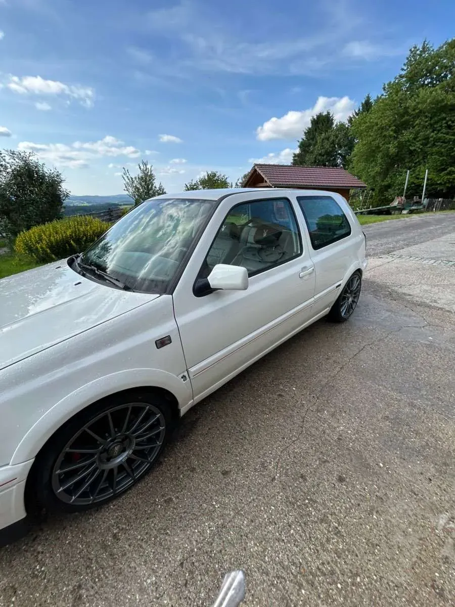 Volkswagen Golf 1992 photo 3