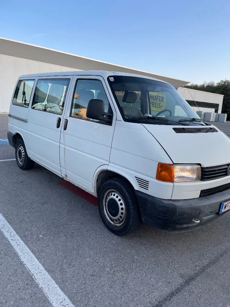Volkswagen T4 1997 photo 3