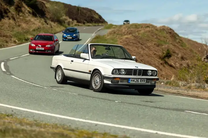 BMW 3 Series 1990 photo 3