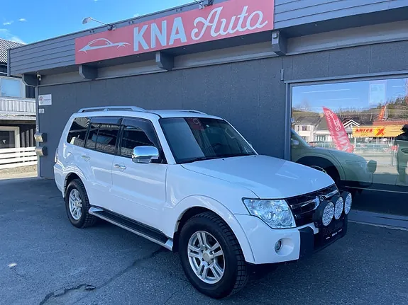 Mitsubishi Pajero 2011 photo 5