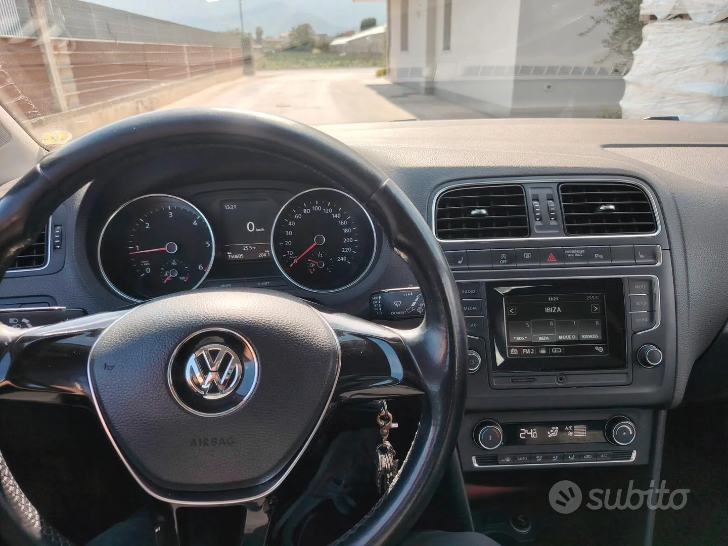 Volkswagen Polo 2015 photo 5