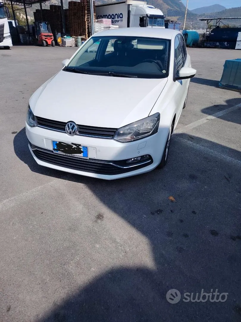 Volkswagen Polo 2015 photo 2