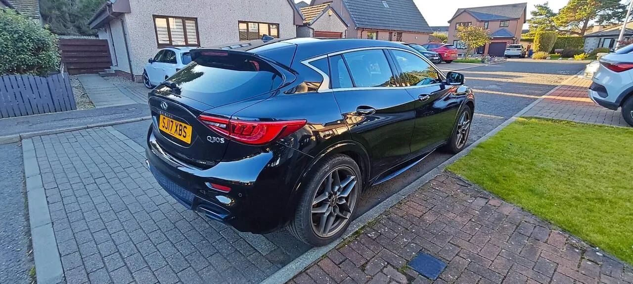 Infiniti Q30 2017 photo 4