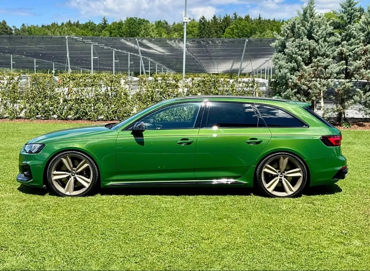 Audi A4 2018 photo 3