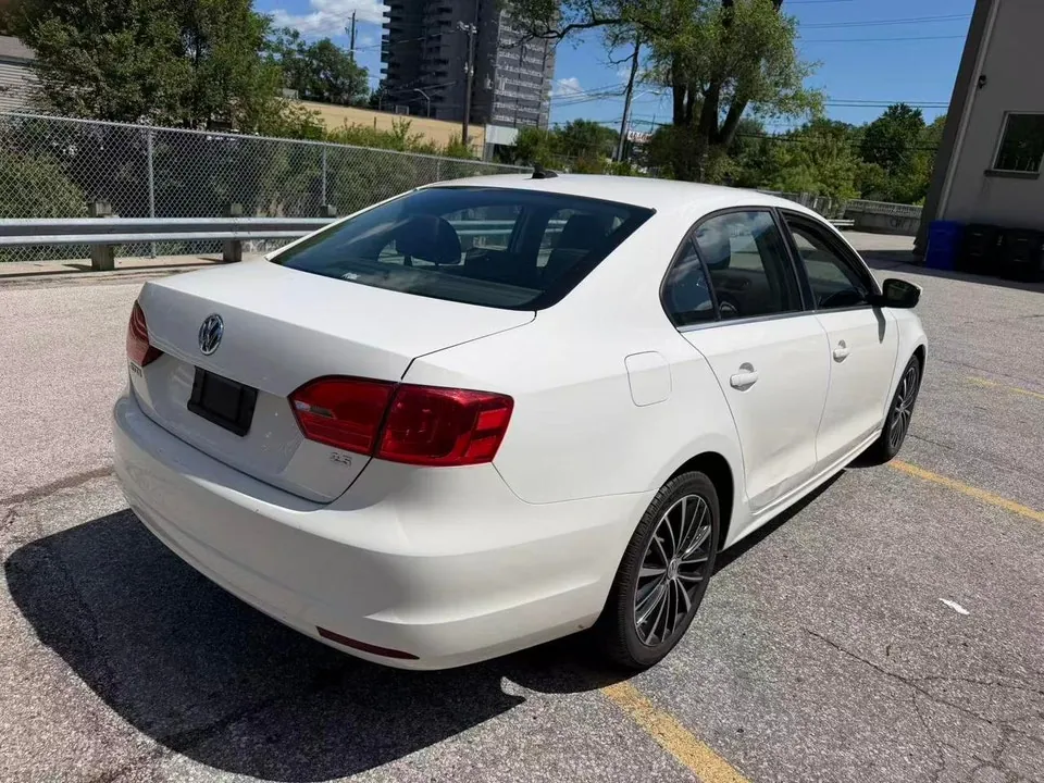 Volkswagen Jetta 2013 photo 4