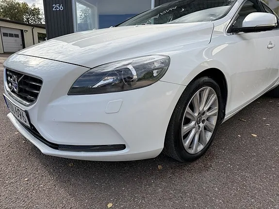 Volvo V40 2015 photo 3