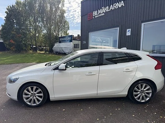Volvo V40 2015 photo 5