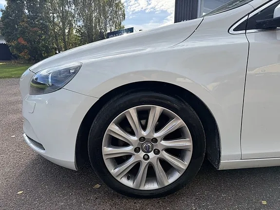 Volvo V40 2015 photo 4