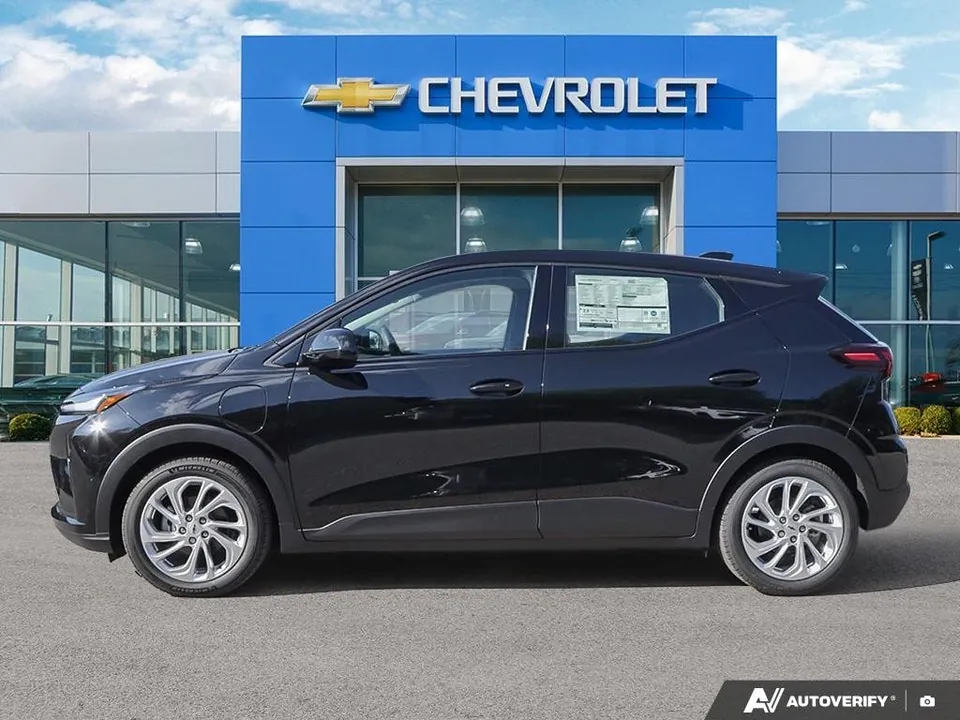 Chevrolet Bolt 2027 photo 3