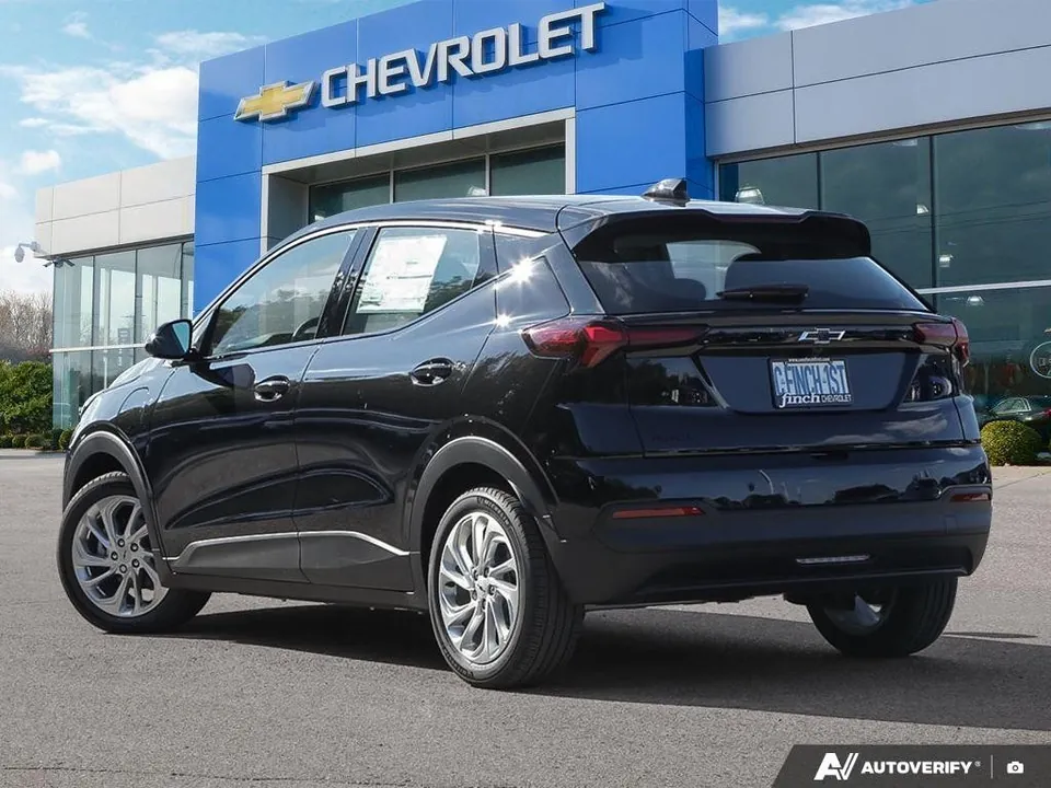 Chevrolet Bolt 2027 photo 4