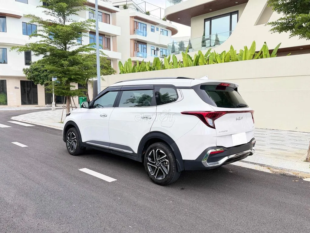 Kia Carens 2024 photo 4
