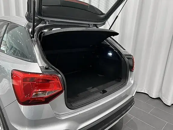 Audi Q2 2025 photo 4