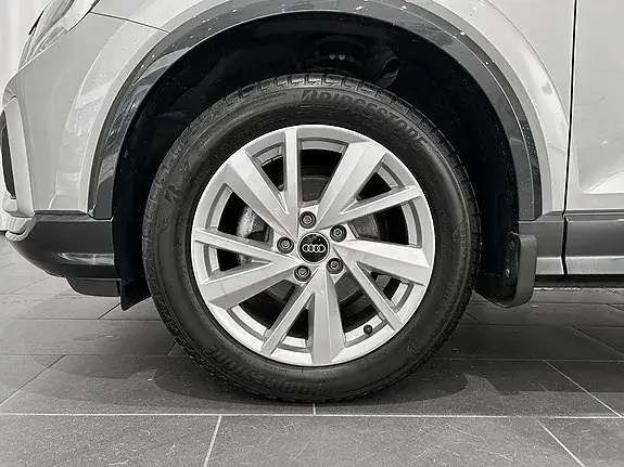 Audi Q2 2025 photo 5