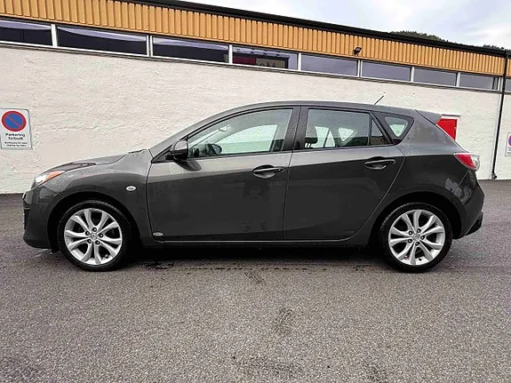 Mazda 3 2011 photo 2
