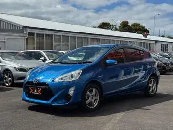 Toyota Aqua 2015 photo 4