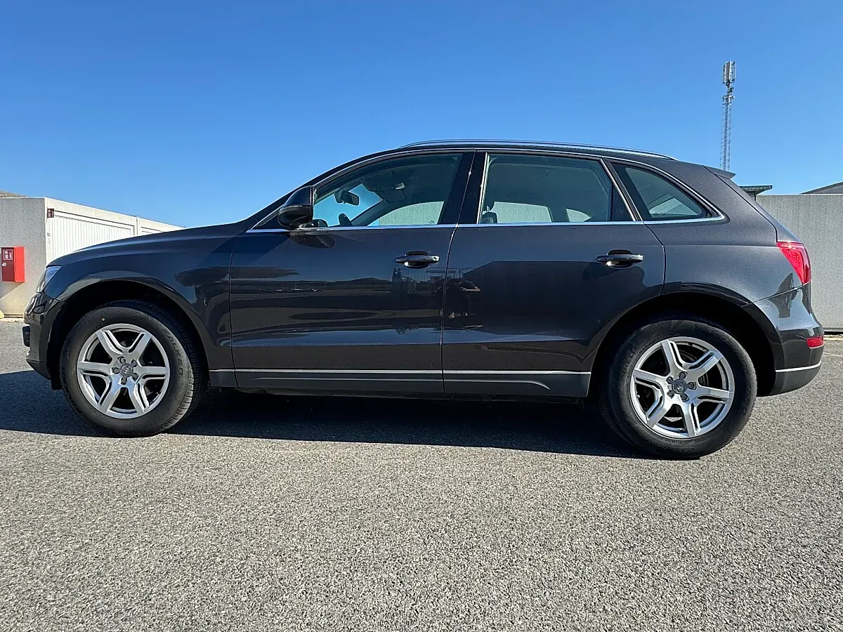 Audi Q5 2009 photo 2