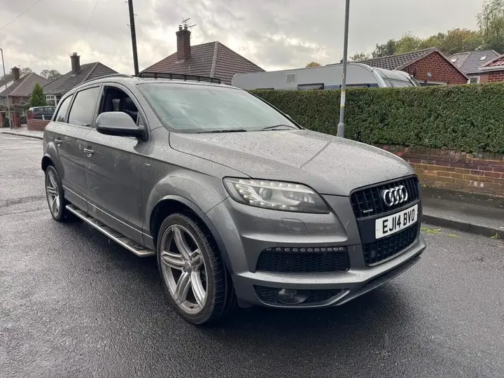 Audi Q7 2014 photo 3
