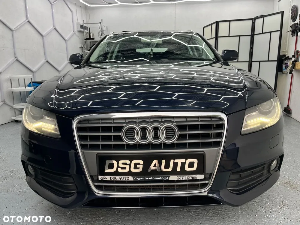 Audi A4 Avant 2011 photo 2