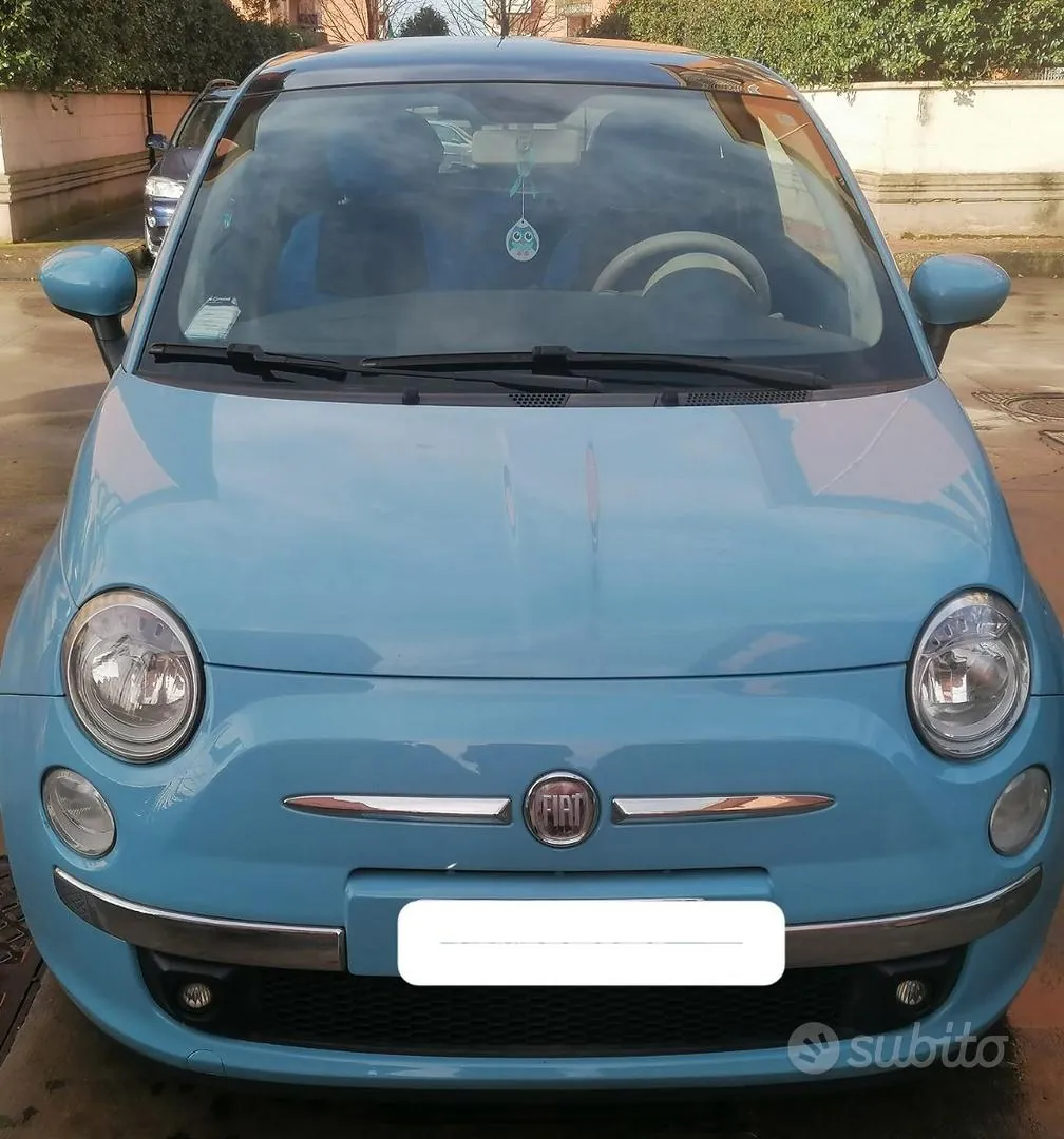 Fiat 500 Lounge 2010 photo 2