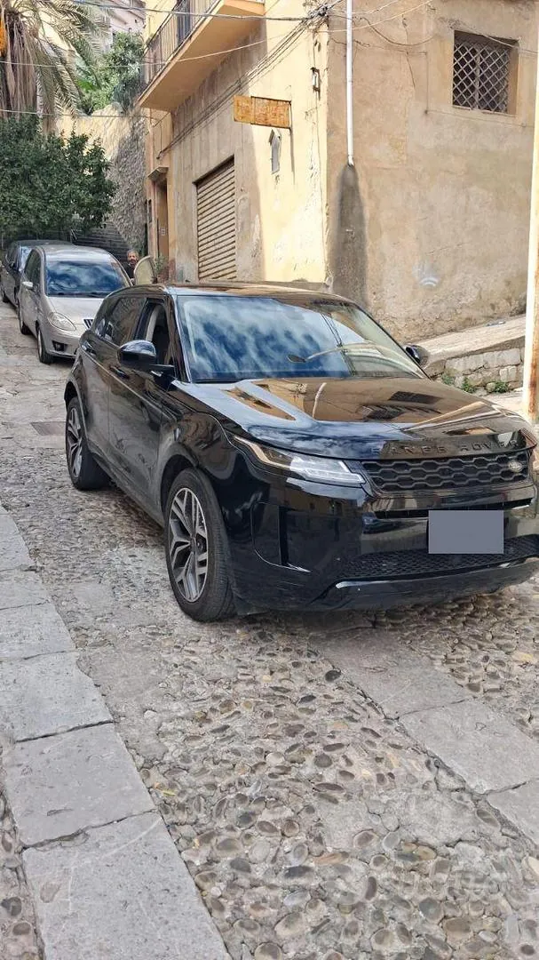 Land Rover Evoque 2020 photo 3