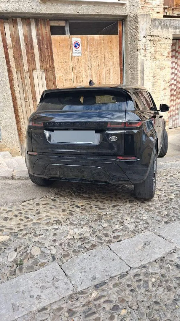 Land Rover Evoque 2020 photo 2