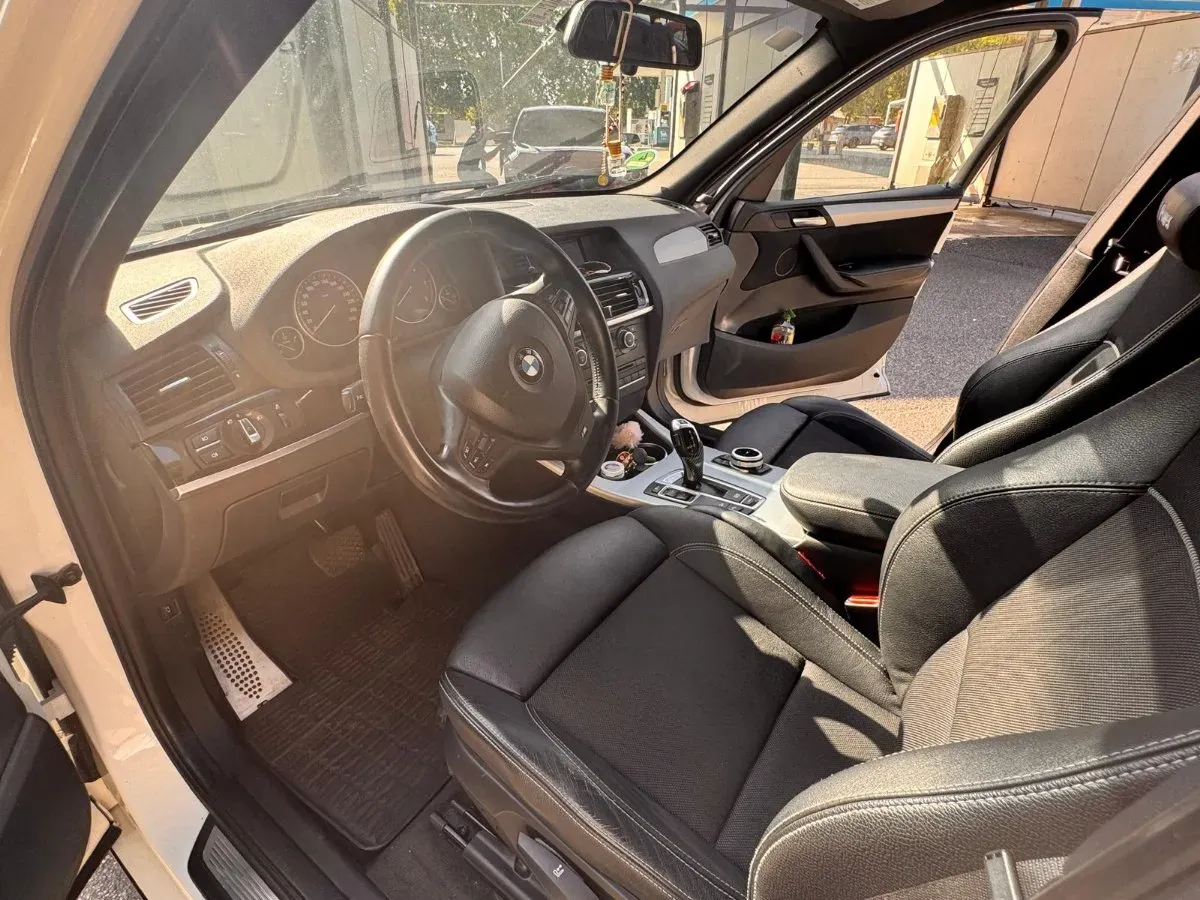BMW X3 2012 photo 3