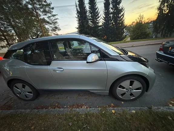 BMW I3