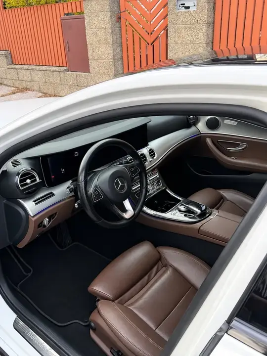 Mercedes-Benz E-Class 2017 photo 2