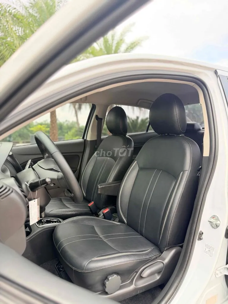 Mitsubishi Attrage 2020 photo 3