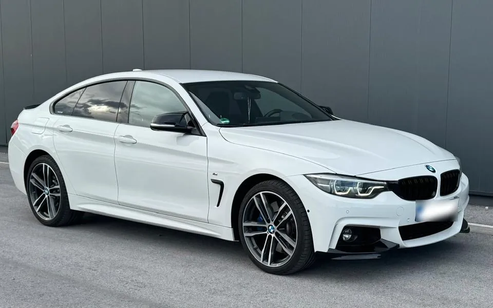BMW 440I