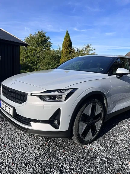 Polestar 2 2021 photo 2