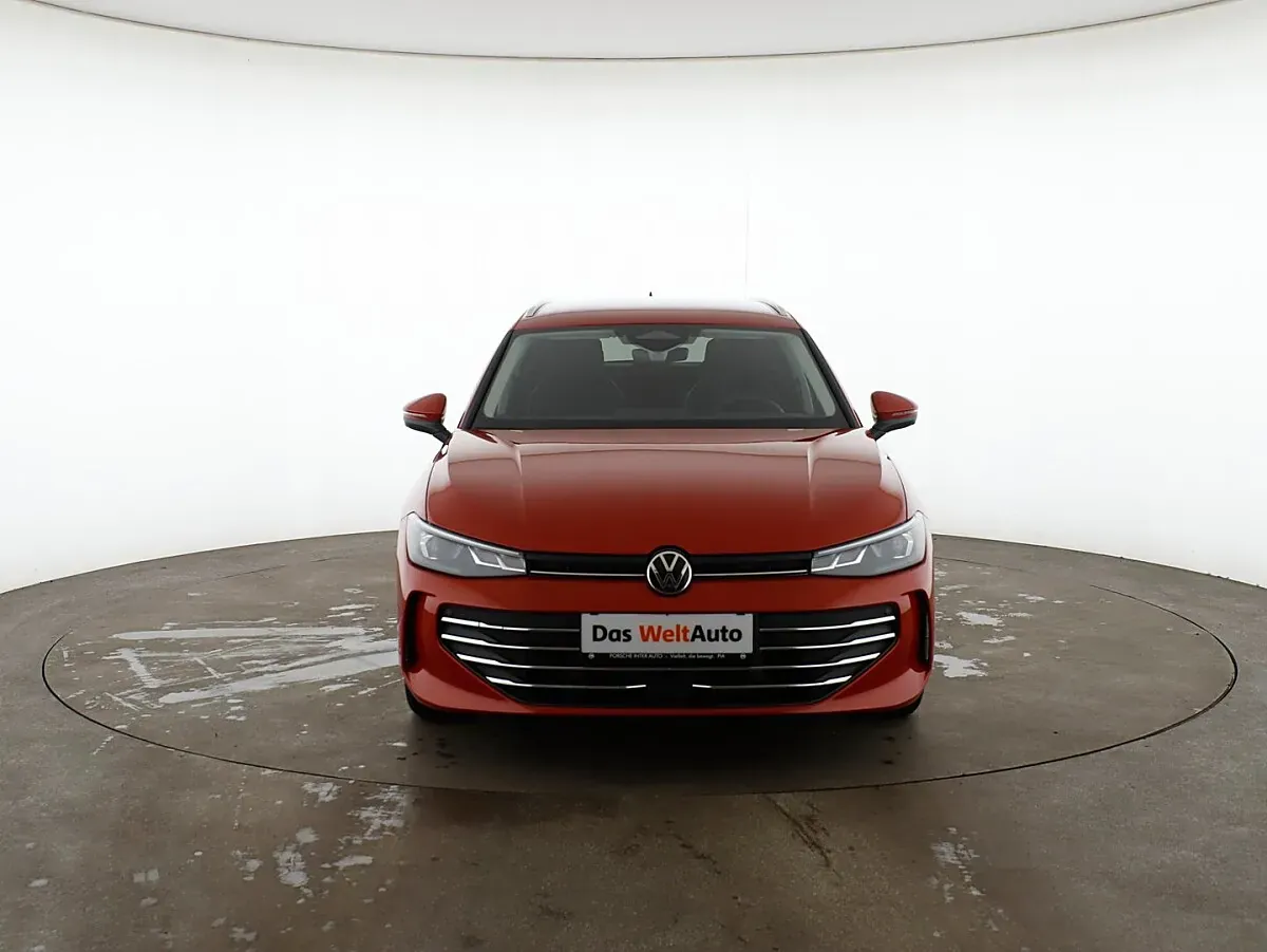 Volkswagen Passat 2025 photo 3