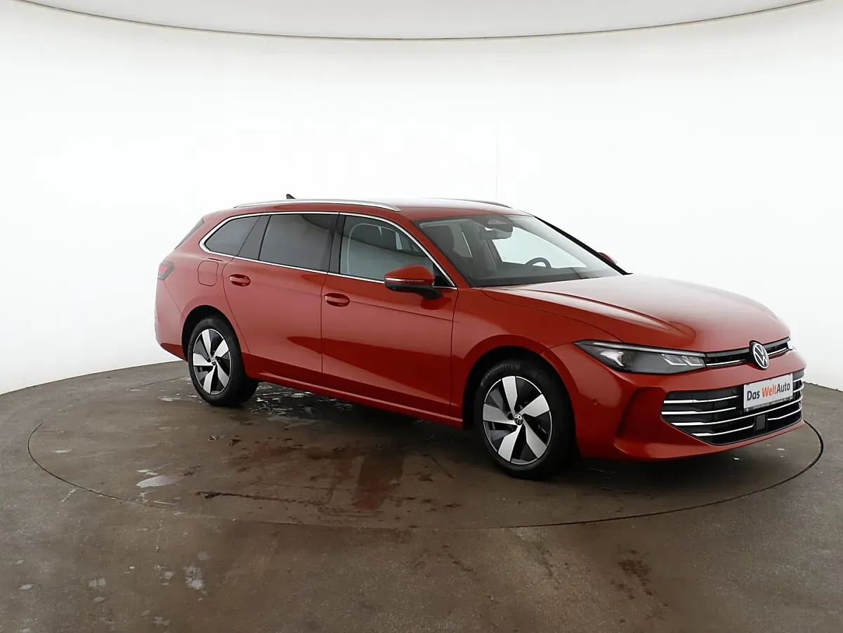 Volkswagen Passat 2025 photo 2