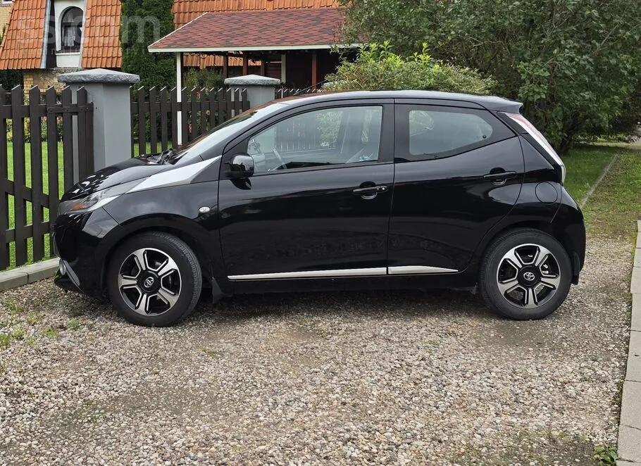 Toyota Aygo 2015 photo 2