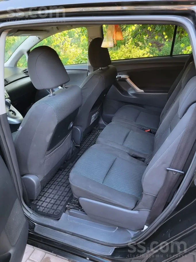 Toyota Verso 2012 photo 5