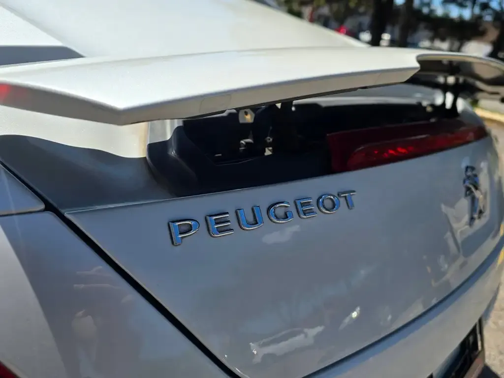 Peugeot Rcz 2010 photo 5