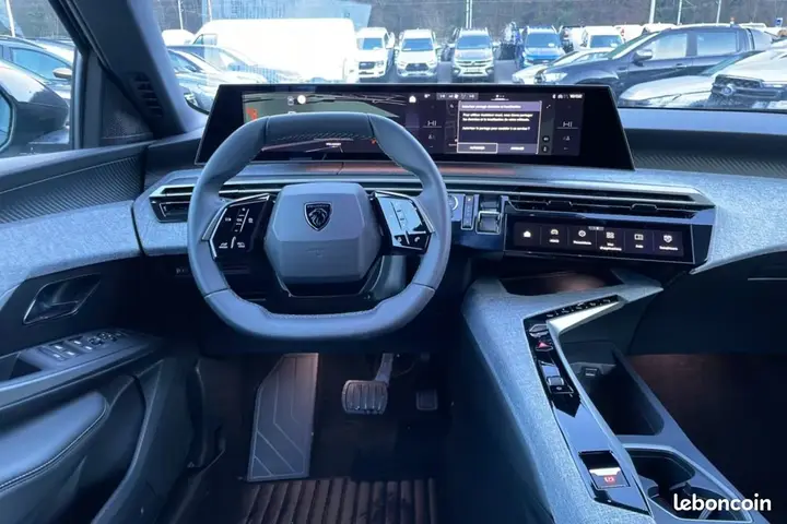 Peugeot 5008 2025 photo 3