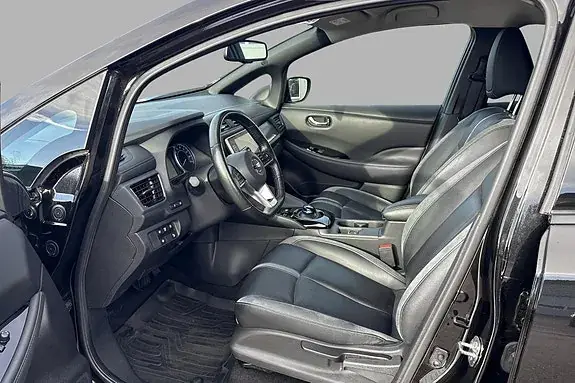 Nissan Leaf 2019 photo 2