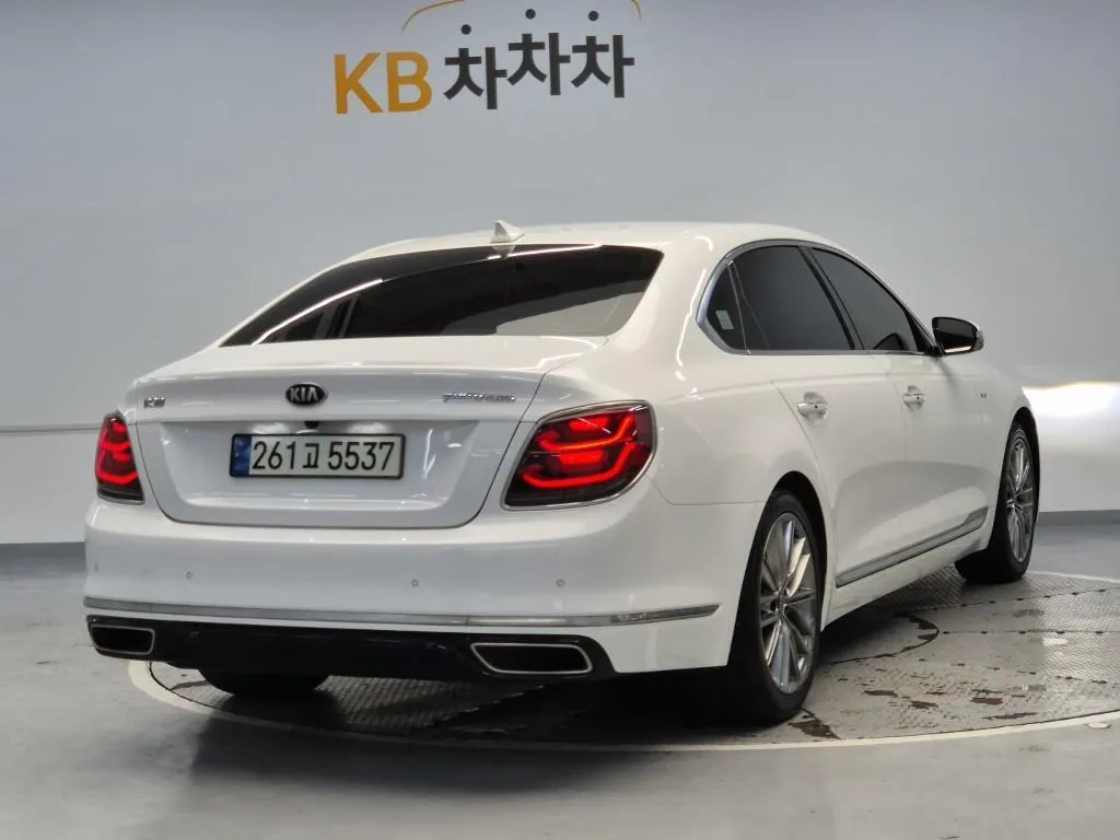 Kia K9 2021 photo 3