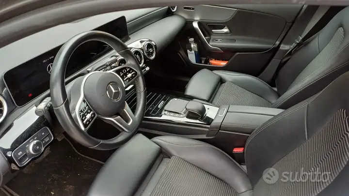 Mercedes-Benz A 200D 2020 photo 3