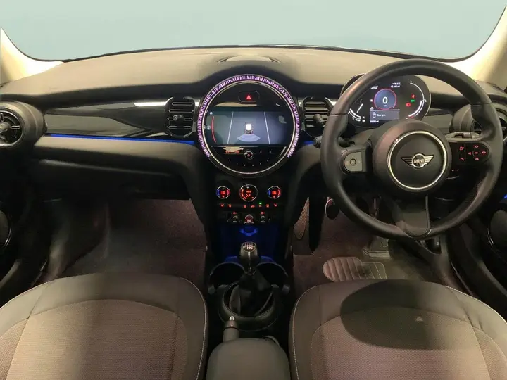Mini Hatch 2021 photo 5