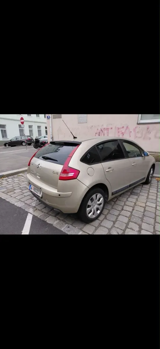 Citroen C4 2005 photo 2