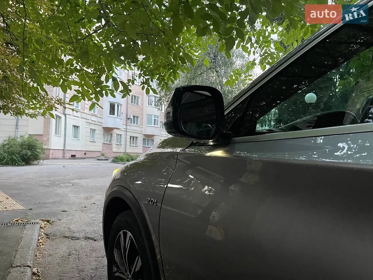 Infiniti Qx30 2017 photo 2