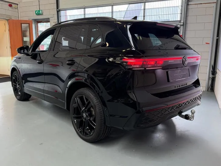 Volkswagen Tiguan 2025 photo 3