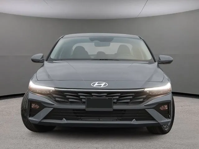 Hyundai Elantra 2026 photo 2