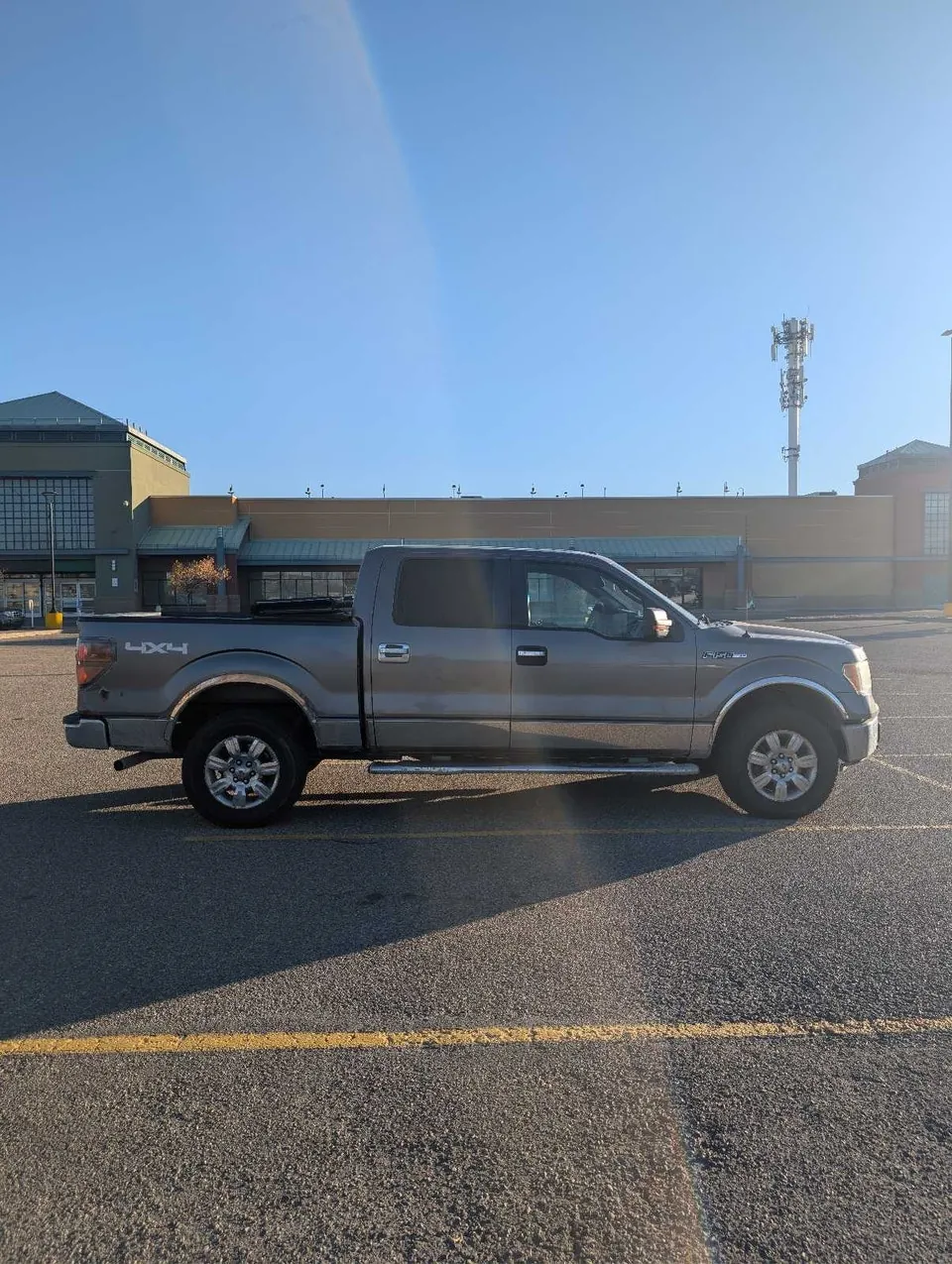 Ford F-150 2011 photo 2
