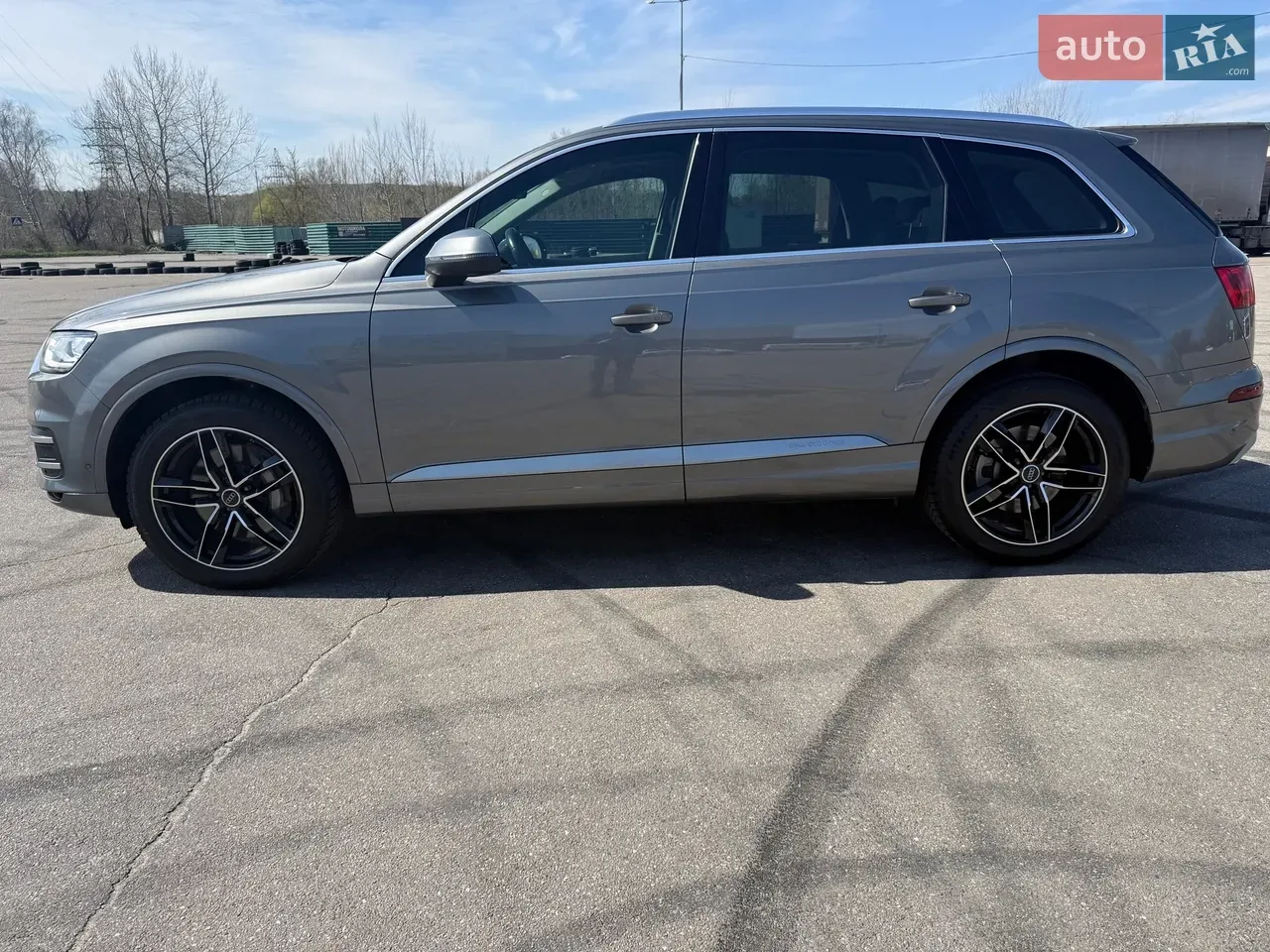 Audi Q7 2015 photo 3