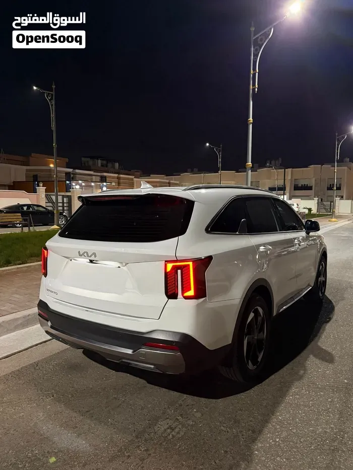 Kia Sorento 2024 photo 2