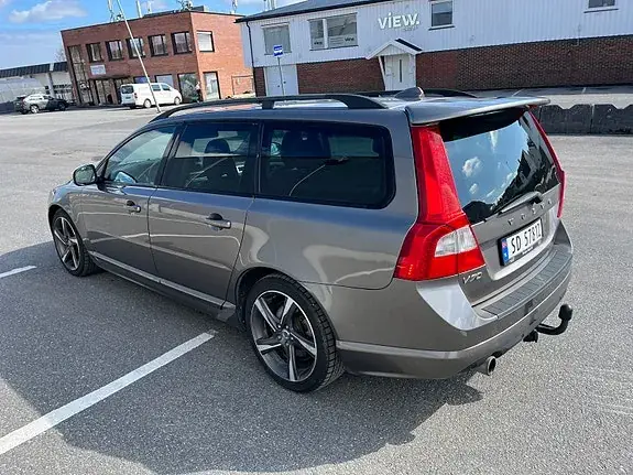 Volvo V70 2012 photo 3